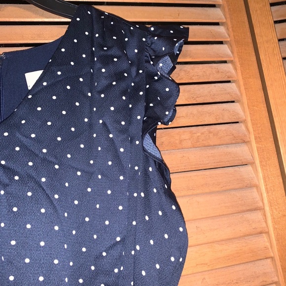 Flutter sleeve navy polka dot dress 🔸🔹🔻 - Picture 6 of 9
